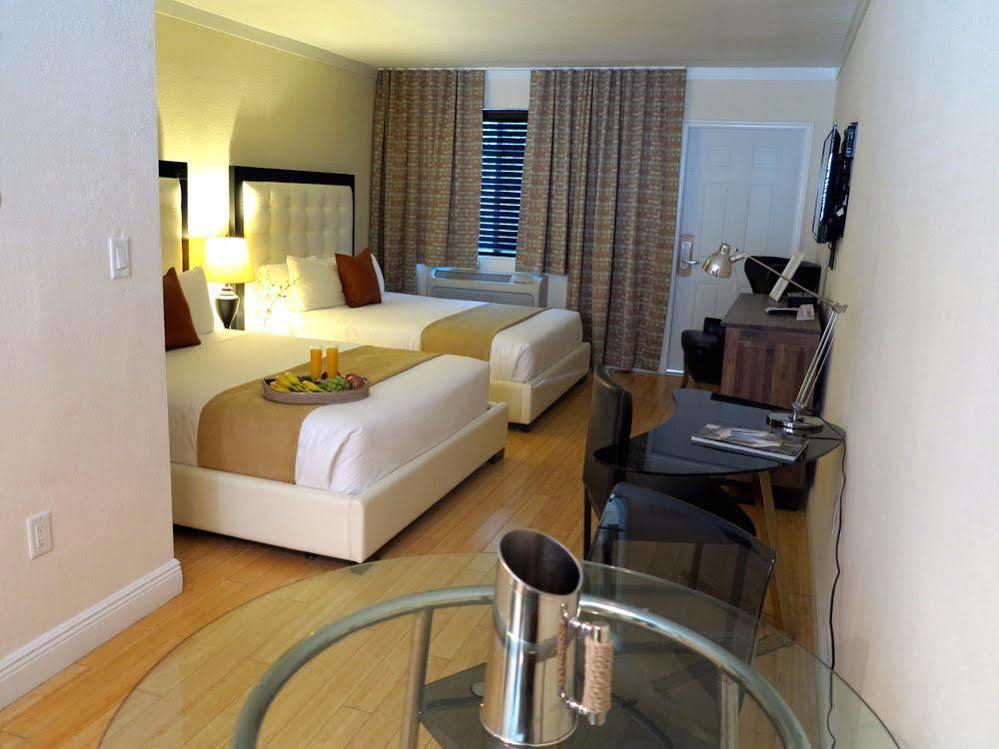 Sapphire South Beach ไมอามีบีช ภายนอก รูปภาพ